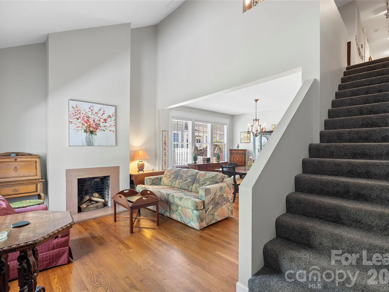 4 bed, 2.5 bath, 3354 sqft, $7,000 — Photo 3
