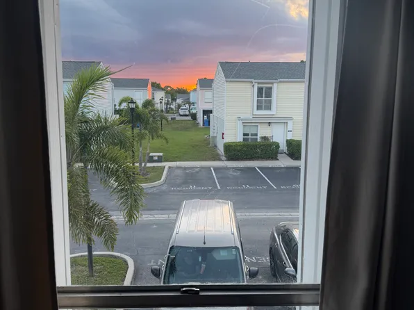 11814 Cypress Hill Cir, Tampa, FL 33626