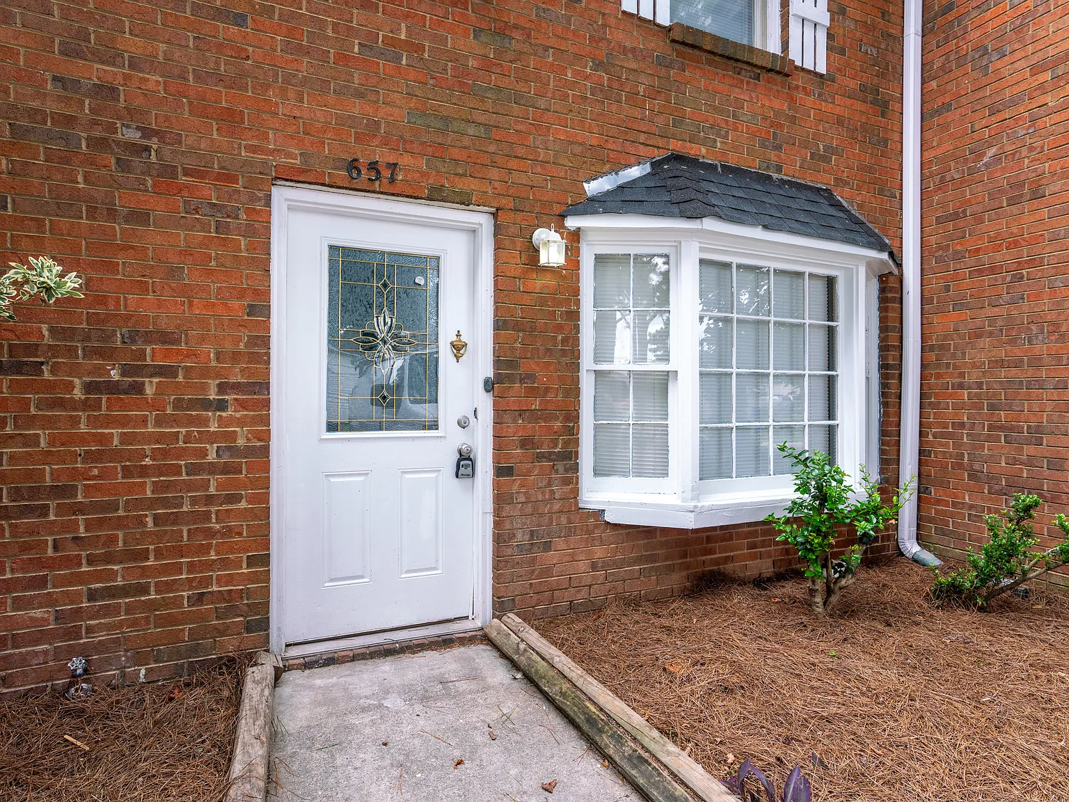 2 bed, 2.5 bath, 1188 sqft, $1,400 — Photo 3