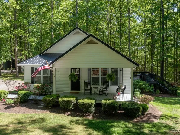 476 Old Sheppards Rd, Farmville, VA 23901