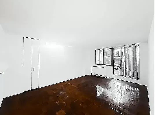 3rd image of 184 Lexington Ave APT 2F