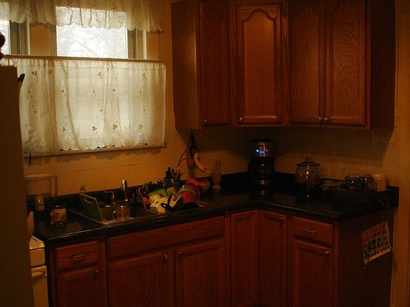 5th image of 2947 N 76th Ct