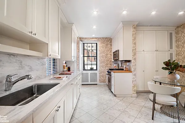 Sold by Brown Harris Stevens | media 18