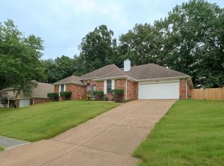 2050 Mount Badon Ln, Cordova, TN 38016