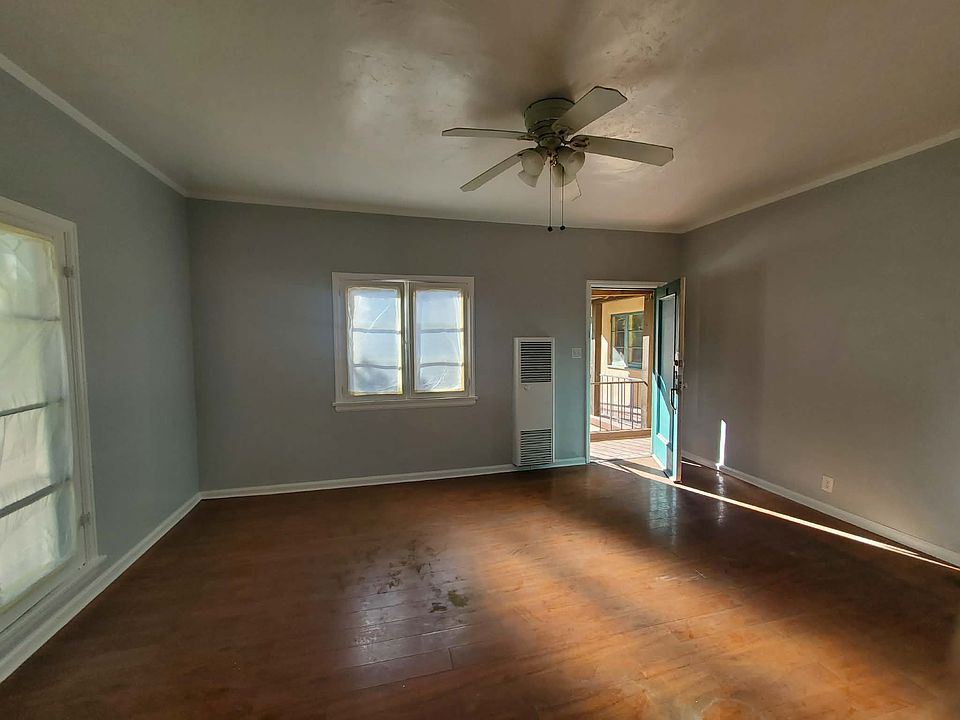 1st image of 25 Westmont Dr APT 11