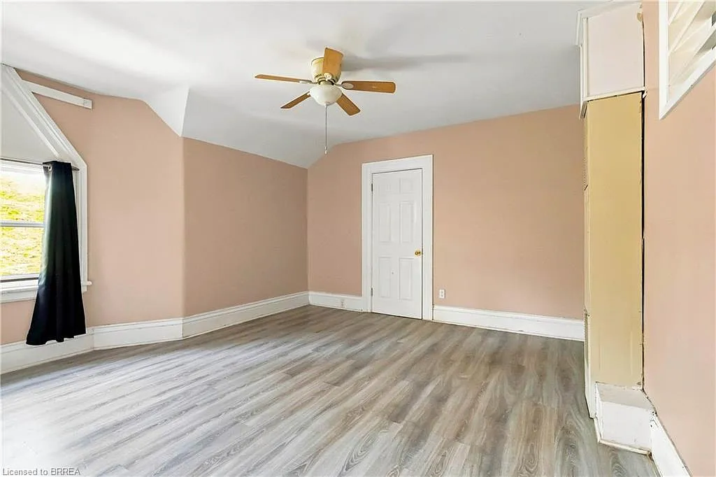 2 bed, 1.0 bath, 655 sqft, $1,700 — Photo 3