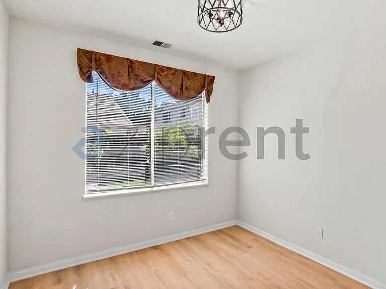 37599 White Cedar Ter — Photo 18