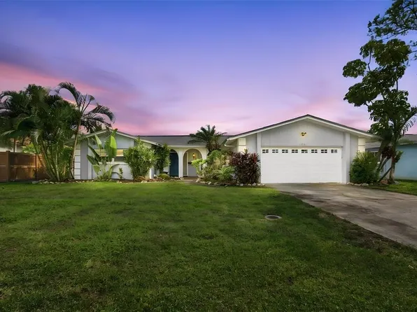 128 98th Ave N, Saint Petersburg, FL 33702