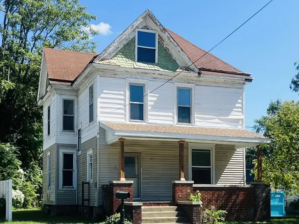 310 S Diamond St, Jacksonville, IL 62650