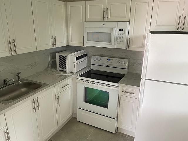 2nd image of 1185 NW 63rd St