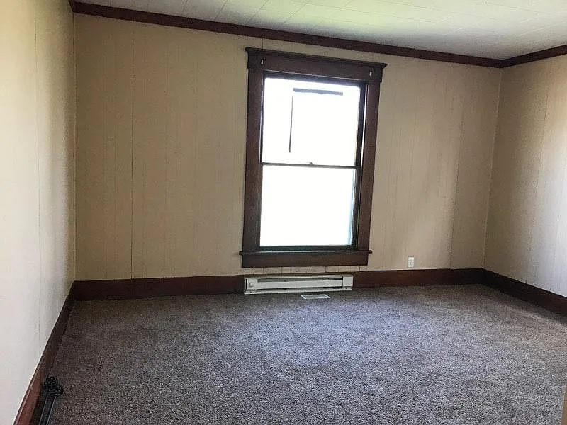 3 bed, 1411 sqft, $1,150 — Photo 2