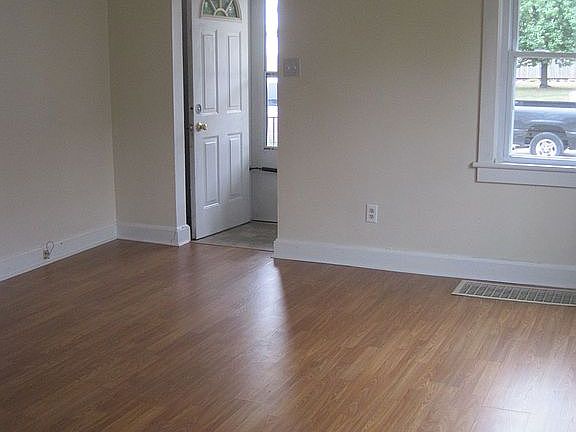 5th image of 1801 Cherrywood Ave