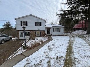 5 Hilton Rd, Dryden, NY 13053