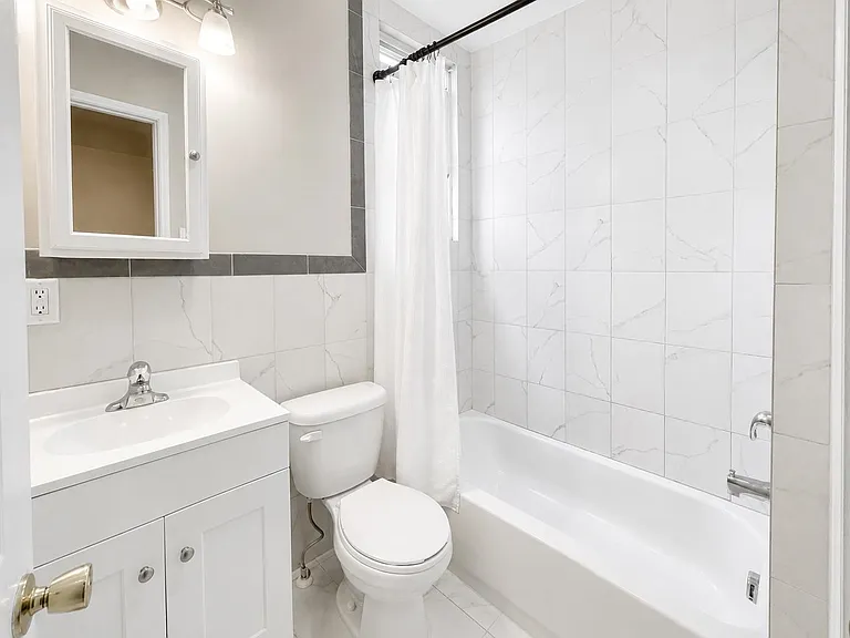 22 E 33rd St #1 — Photo 6