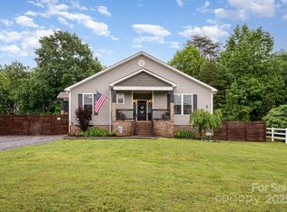 5252 Ramble Woods Ave, Claremont, NC 28610