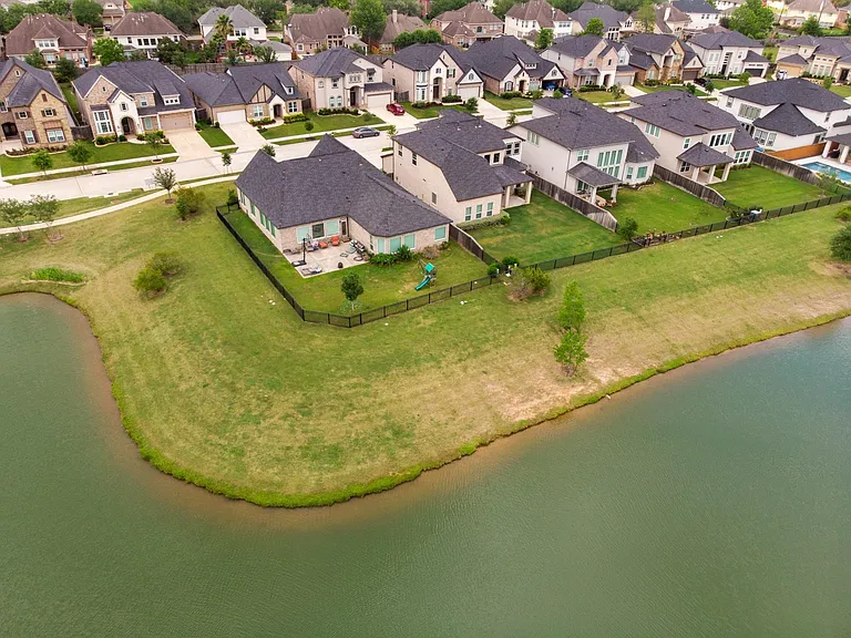 4227 Carol Ridge Dr — Photo 35