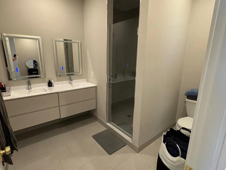 44 Temple Pl #2B