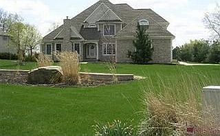 1st image of 4390 Lakeview Glen Dr