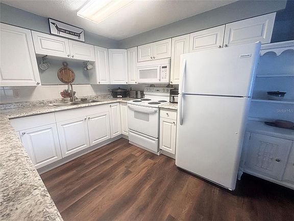 4th image of 4824 8TH STREET