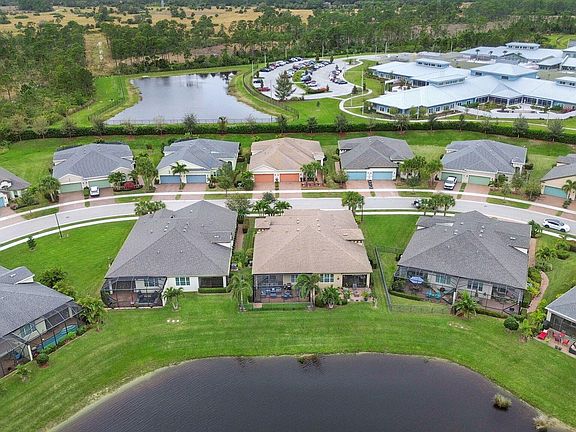 3rd image of 12879 SW Lake Fern Circle