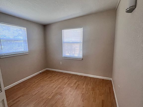 5th image of 2587 Pepper Ave
