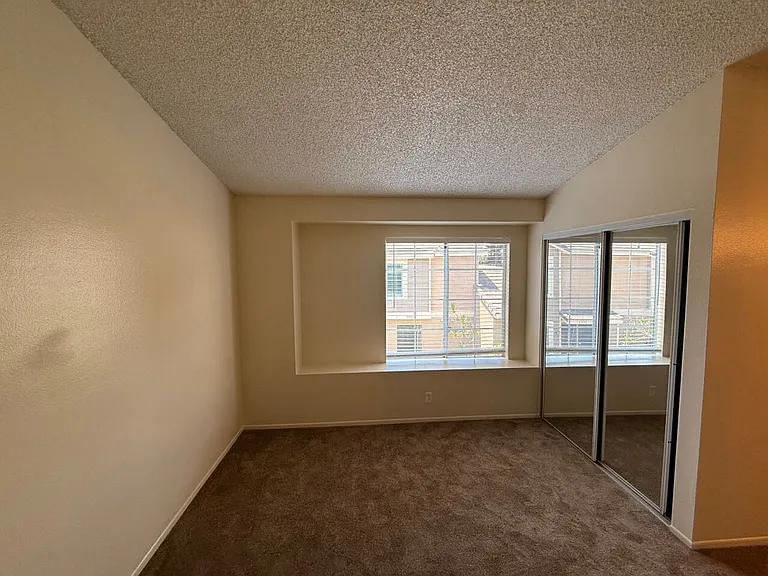 3651 Caminito Carmel Lndg — Photo 13