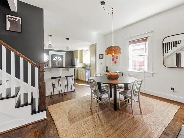 1024 Kirkwood Ave SE — Photo 12