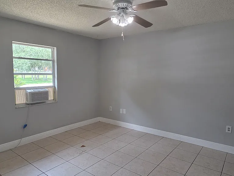10412 Timbercrest Rd — Photo 13