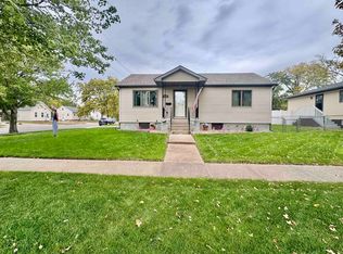 2520 8th St, Columbus, NE 68601