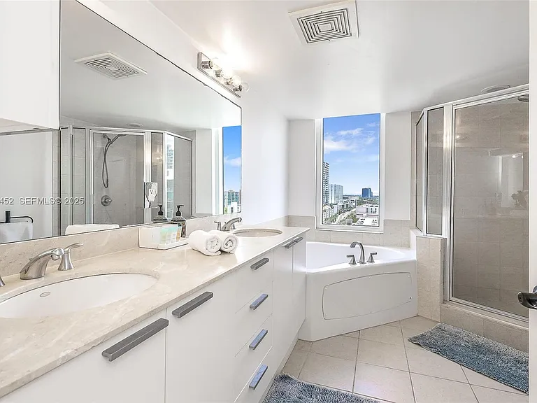16699 Collins Ave #1507 — Photo 12
