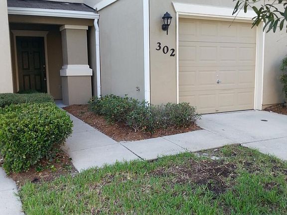 TOWNHOME ENTRANCE