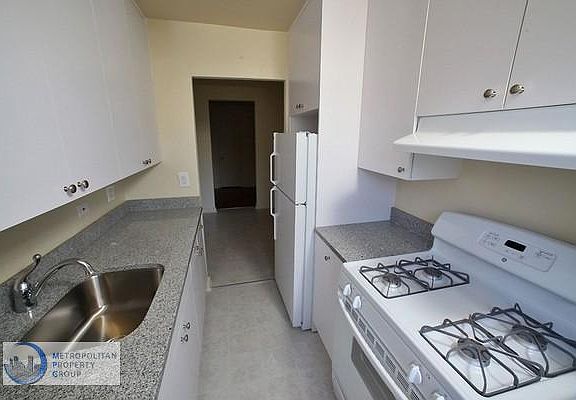 3rd image of 388 Avenue X APT 6j