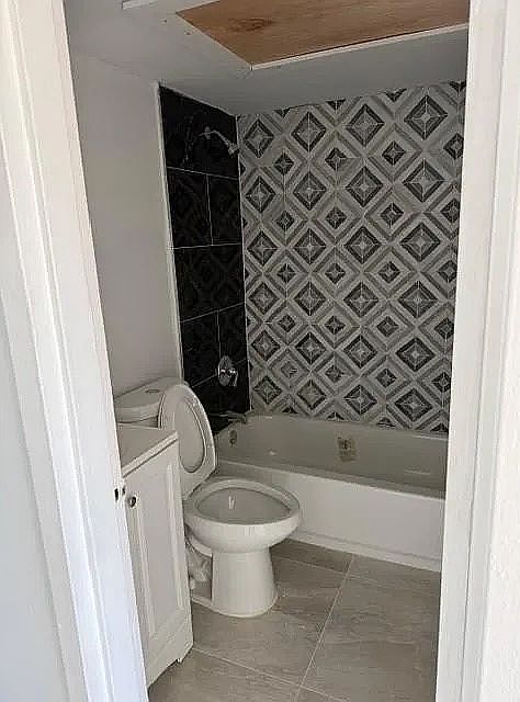 2nd image of 4141 NW 26th St APT 316