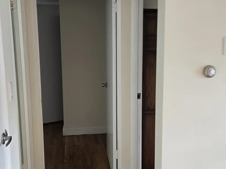 108 E Main St #10 — Photo 7