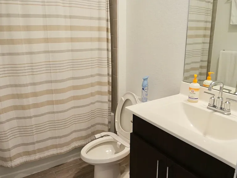 1753 NE White Pine Ter — Photo 38