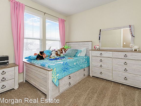 3rd image of 1008 Port Royal Dr