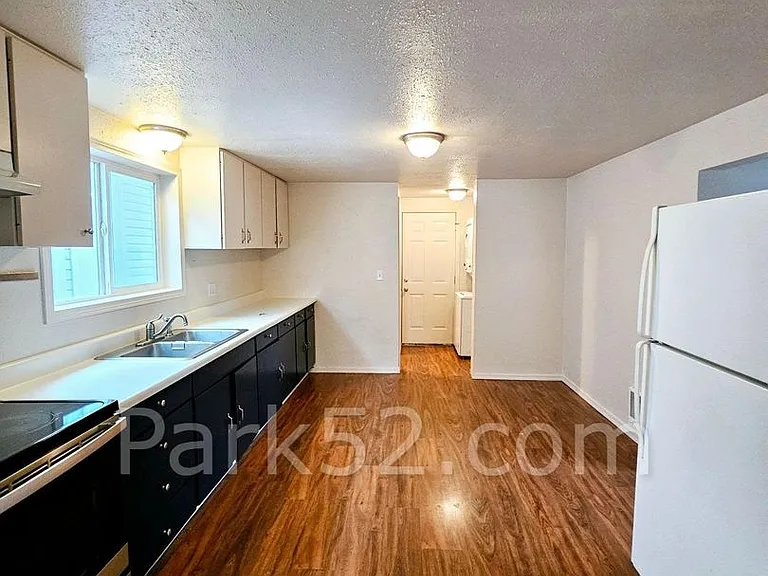 3012 S Melrose St — Photo 6