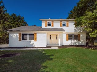 856 Cummington Rd, Columbus, OH 43213