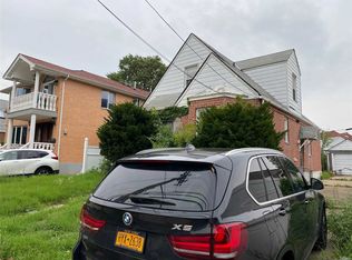 5629 197th St, Flushing, NY 11365