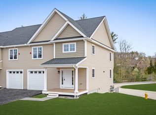 47 Centerwood Way, Manchester, NH 03102