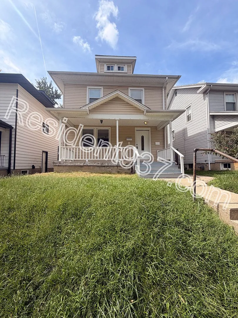 Spacious 3 Bed 2 bath Home — Photo 1