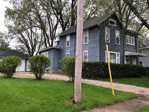 2nd image of 212 N Main St