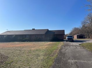 6902 E 32nd St, Joplin, MO 64804