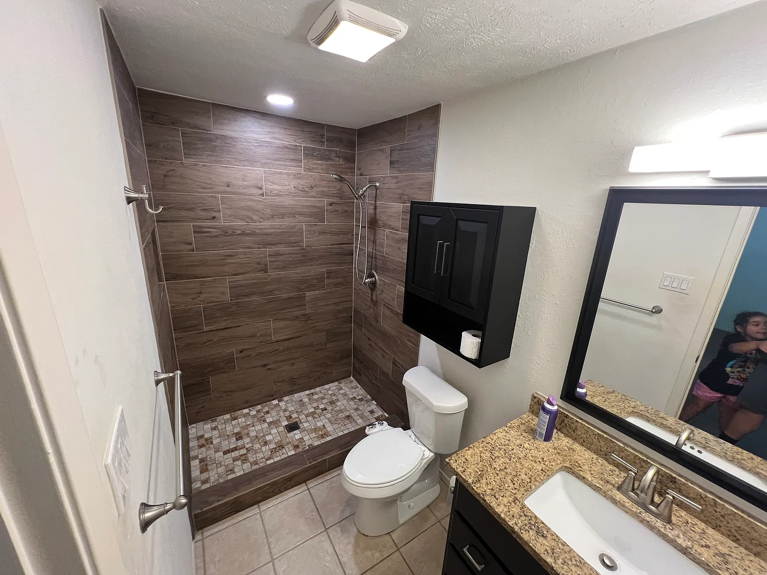 3 bed, 1803 sqft, $2,500 — Photo 4