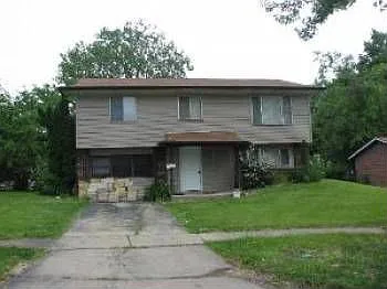 1040 Samson Dr photo 1