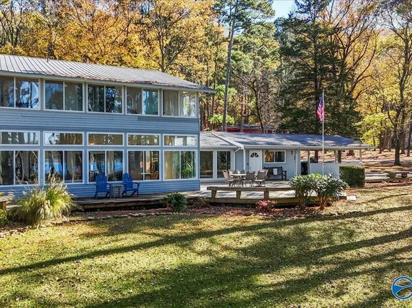 425 County Road 24, Scottsboro, AL 35769