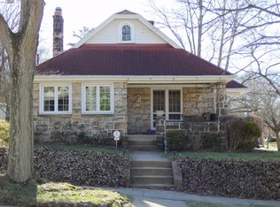 41 Marlin Dr W, Pittsburgh, PA 15216