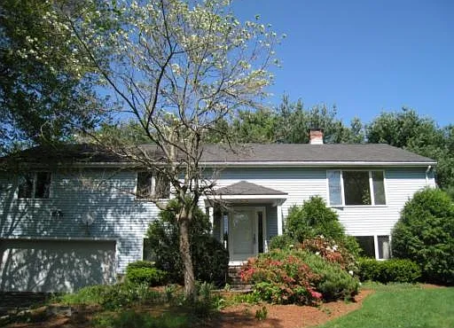 39 Ingleside Rd — Photo 1