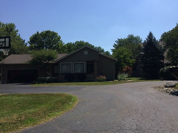 3rd image of 8311 Marigold Ln