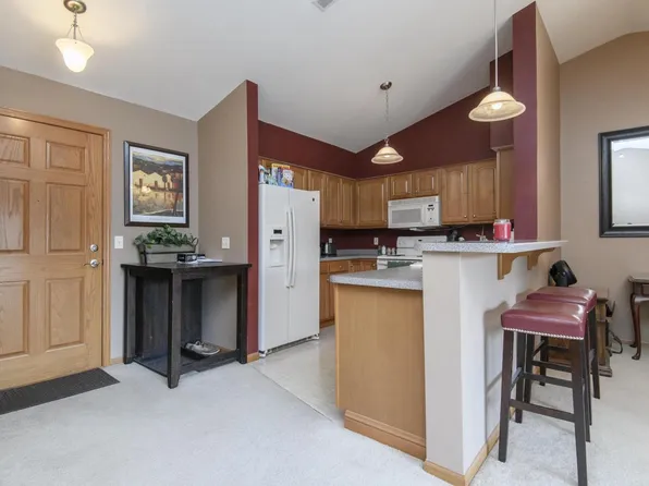 520 Windstone DRIVE #301, Hartland, WI 53029